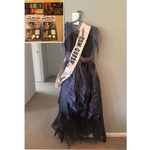 Halloween Costume Zombie Queen with Painting Kit